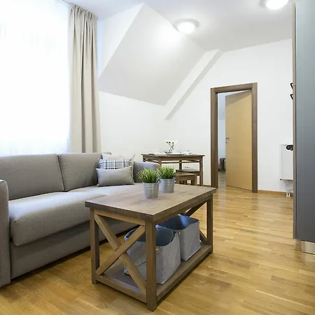 Brzece Center * Κοπαόνικ